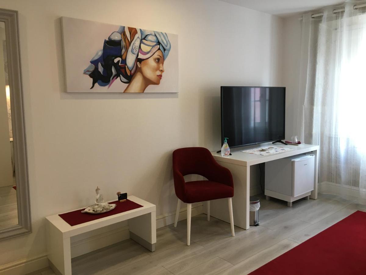 Isis Guest House Braga Esterno foto