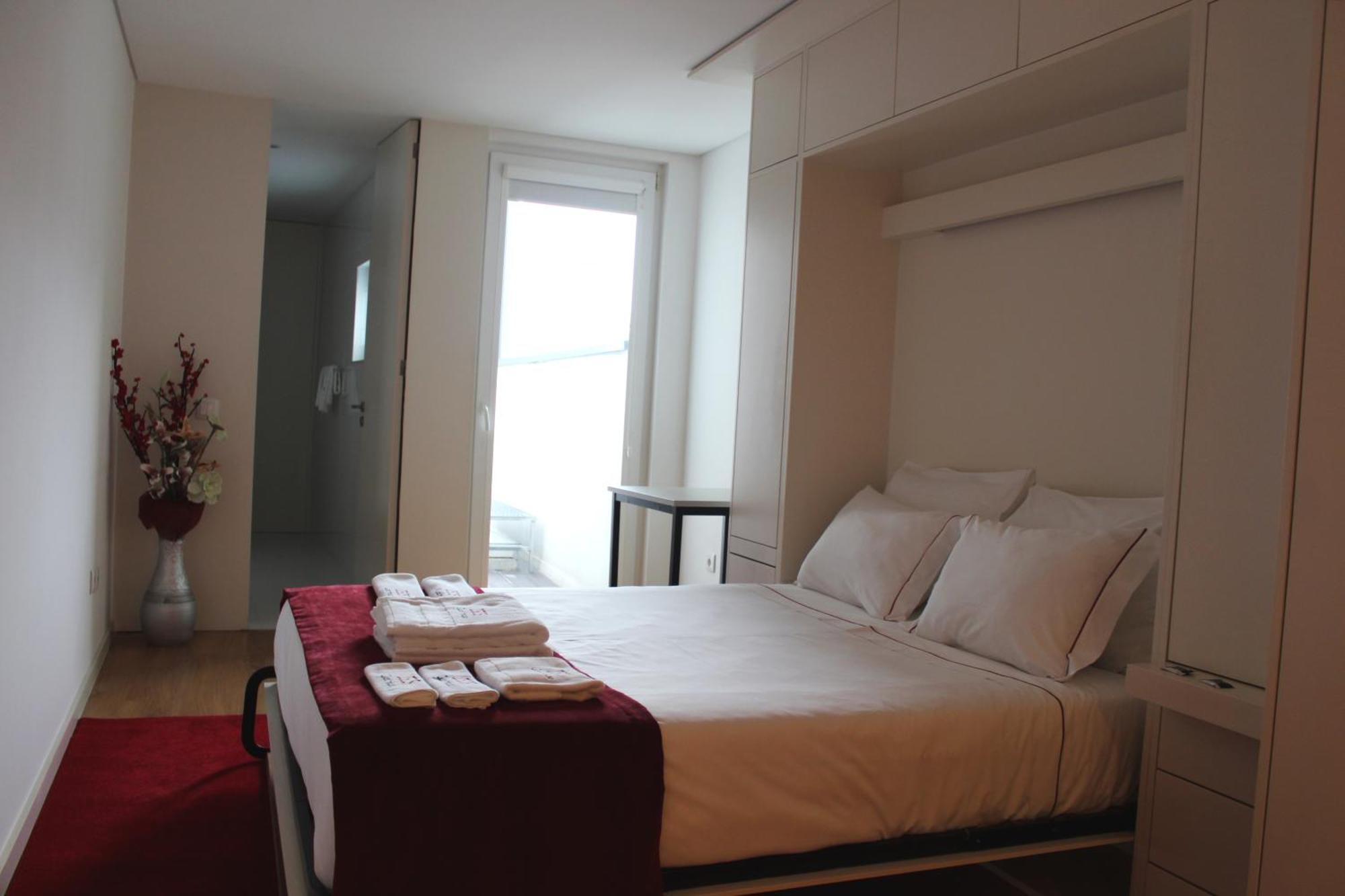 Isis Guest House Braga Esterno foto