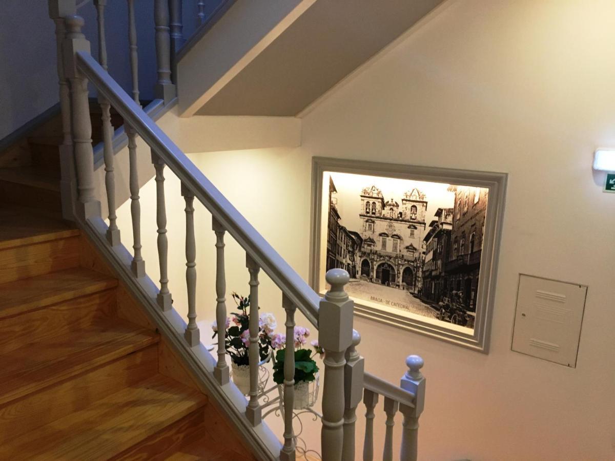 Isis Guest House Braga Esterno foto